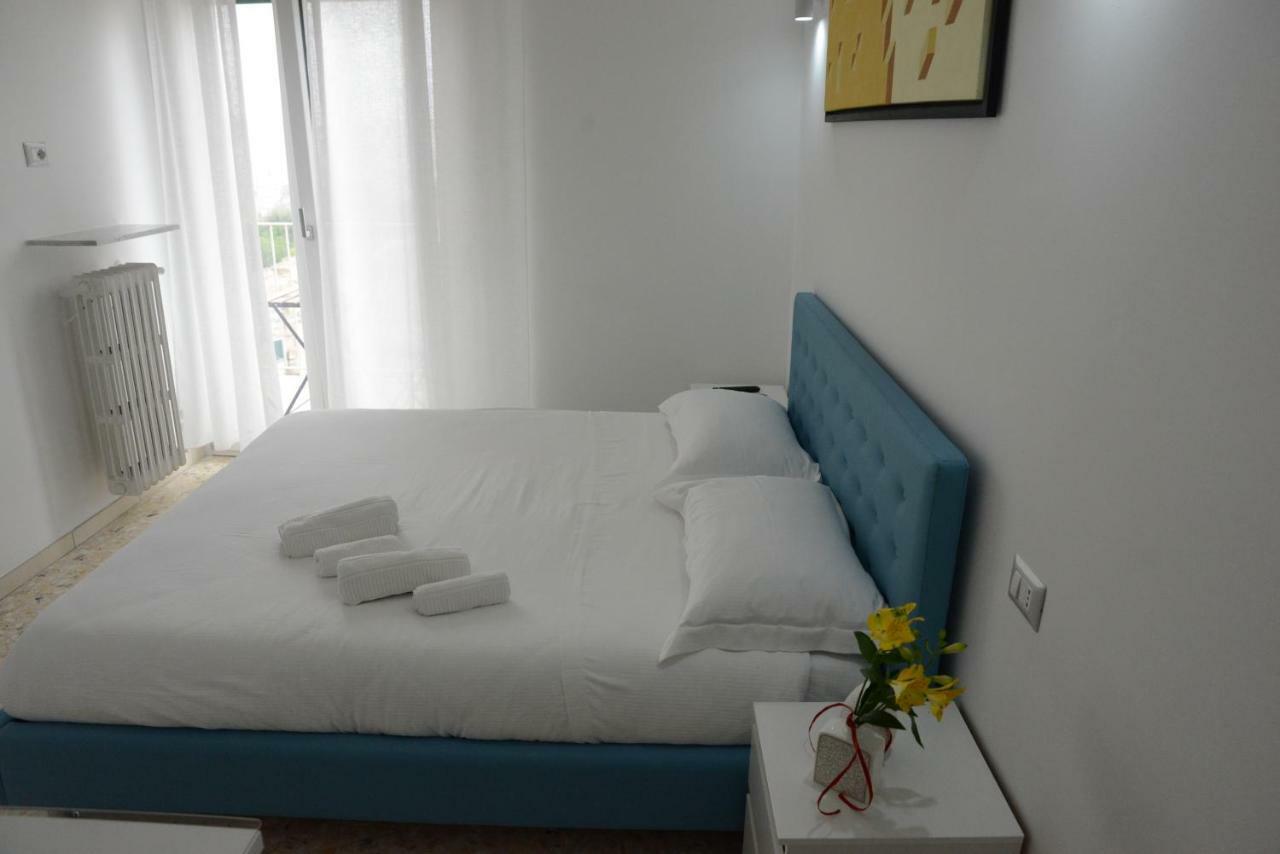 Dimore Pietrapenta Apartments, Suites & Rooms - Via Lucana 223, Via Piave 23, Via Chiancalata 16 Матера Экстерьер фото